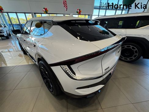 New 2025 Kia EV6 Wind image 5
