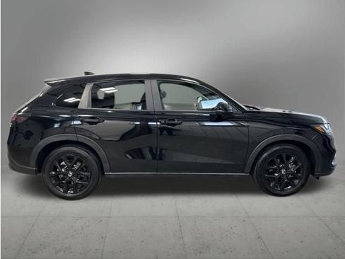 Certified 2025 Honda HR-V Sport image 7