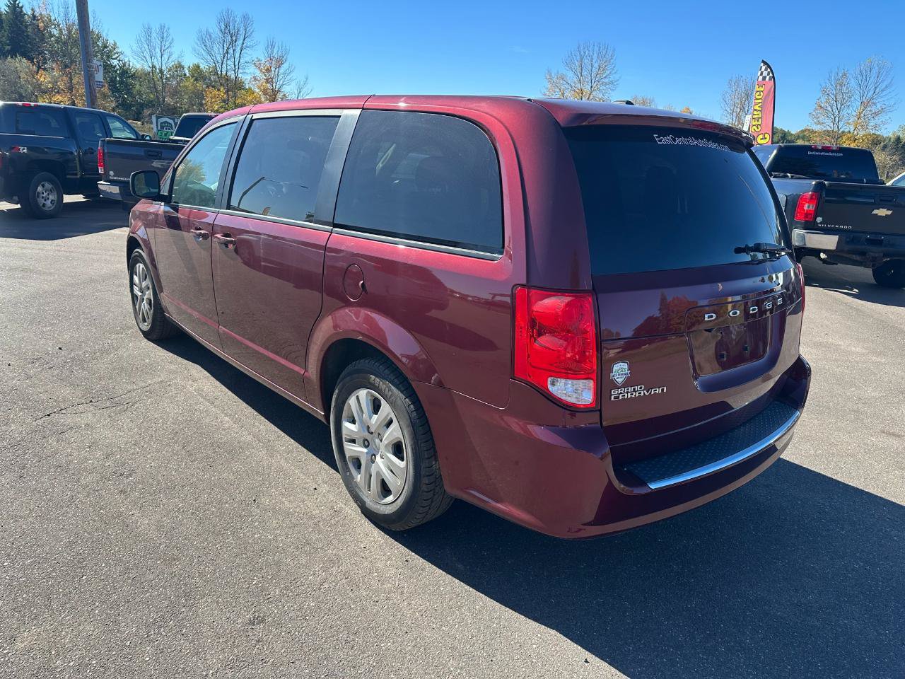 Used 2018 Dodge Grand Caravan SE w/ UConnect Hands-Free Group FWD image 11