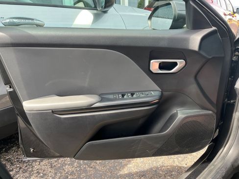 Used 2025 Kia K4 LXS image 18