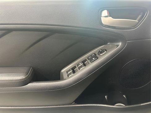 Used 2018 Kia Forte LX FWD image 9