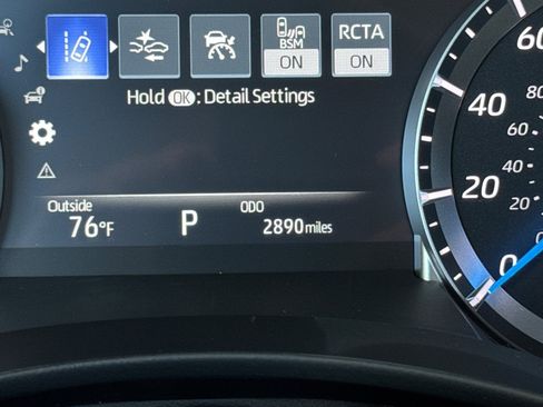 Used 2026 Toyota Highlander XLE AWD/4WD image 25