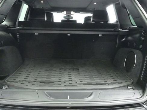 Used 2017 Toyota Tundra SR5 w/ SR5 Upgrade Package AWD/4WD image 11