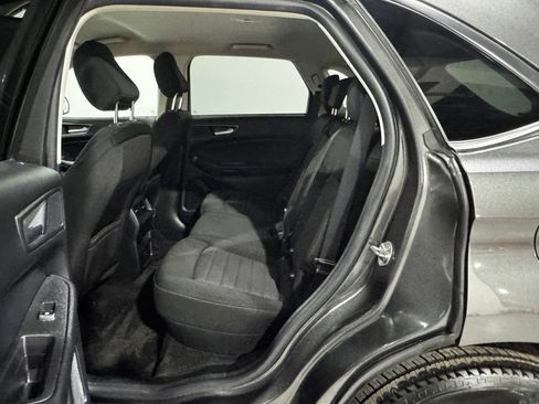 Used 2020 Ford Edge SE AWD/4WD image 18