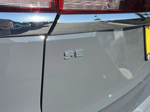 New 2026 Volkswagen Atlas SE image 30