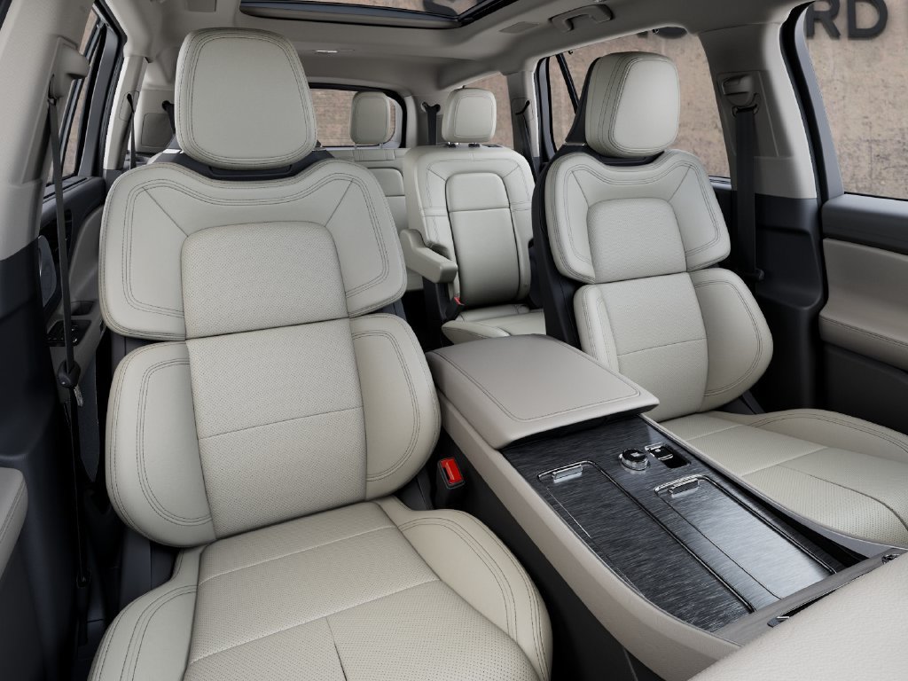 New 2027 Lincoln Aviator Reserve w/ Luxury Package AWD/4WD image 10