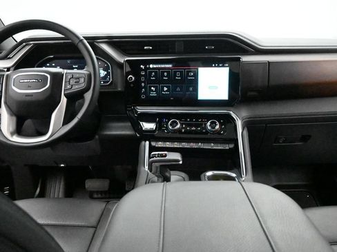 Used 2025 GMC Sierra 1500 Denali w/ Technology Package AWD/4WD image 22