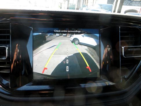 Used 2022 Dodge Durango GT image 6