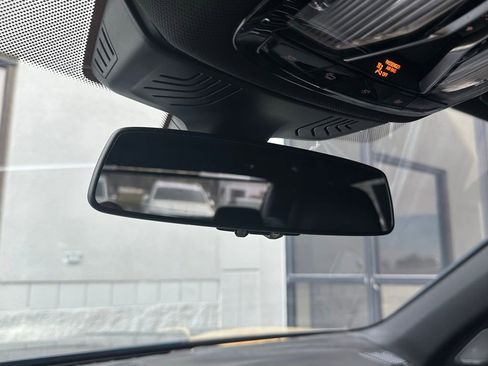 Used 2019 BMW 750i xDrive w/ Executive Package image 57