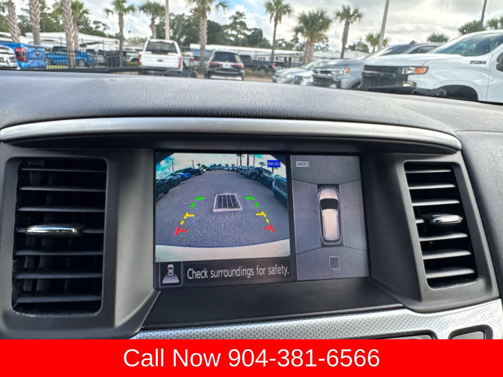 Used 2020 Nissan Pathfinder SL FWD image 29