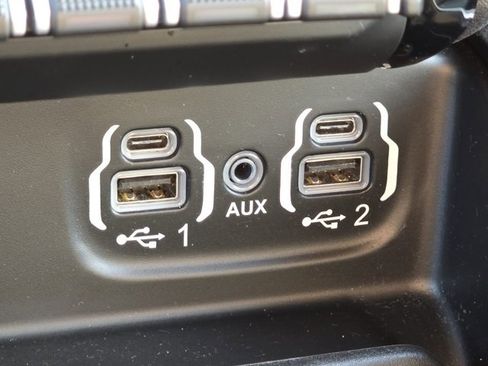 Used 2023 RAM 1500 Big Horn image 13