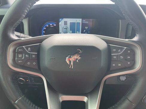 Used 2021 Ford Bronco First Edition AWD/4WD image 19