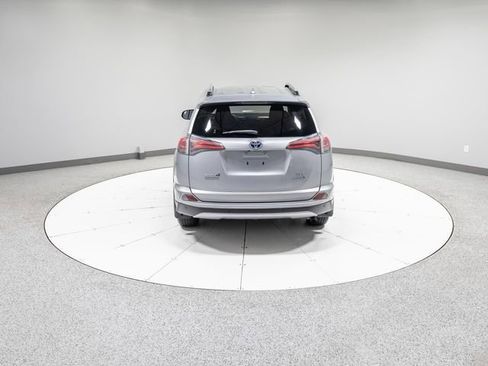 Used 2017 Toyota RAV4 XLE w/ Convenience Package image 32