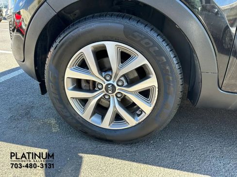 Used 2014 Kia Sportage LX image 19