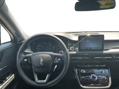 Used 2022 Lincoln Corsair FWD image 10