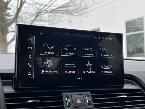 Used 2023 Audi Q5 2.0T Prestige w/ Prestige Package image 24