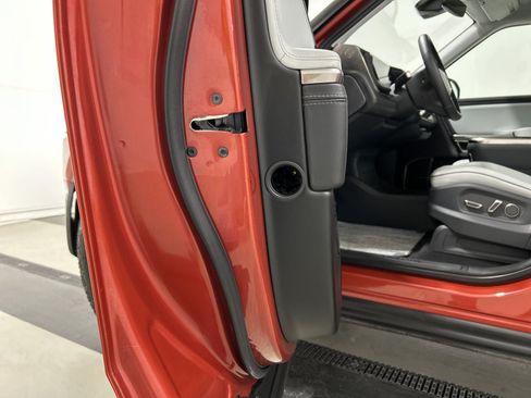 Used 2022 Rivian R1T Adventure AWD/4WD image 30
