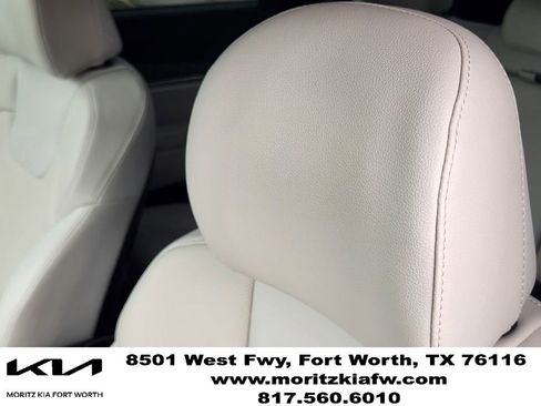 Used 2025 Kia Telluride SX FWD image 14