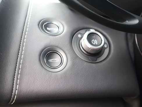 Used 2023 McLaren GT RWD image 18