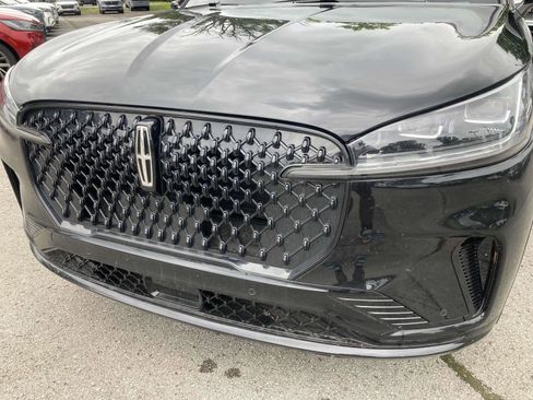 New 2025 Lincoln Aviator Black Label w/ Jet Appearance Package image 10