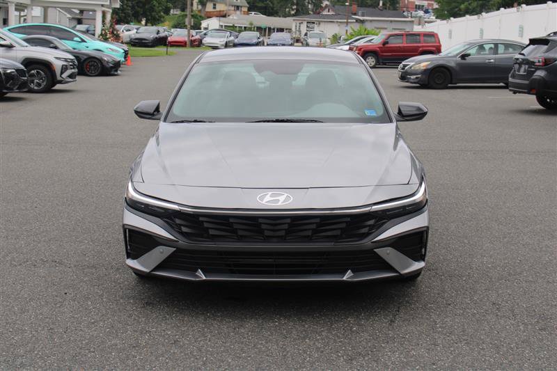 Used 2026 Hyundai Elantra Sport FWD image 3