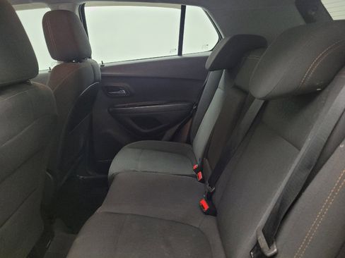 Used 2017 Chevrolet Trax LS AWD/4WD image 18