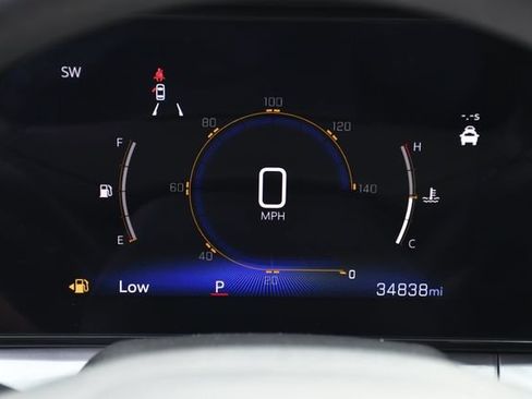 Used 2024 Chevrolet Trax LT FWD image 10