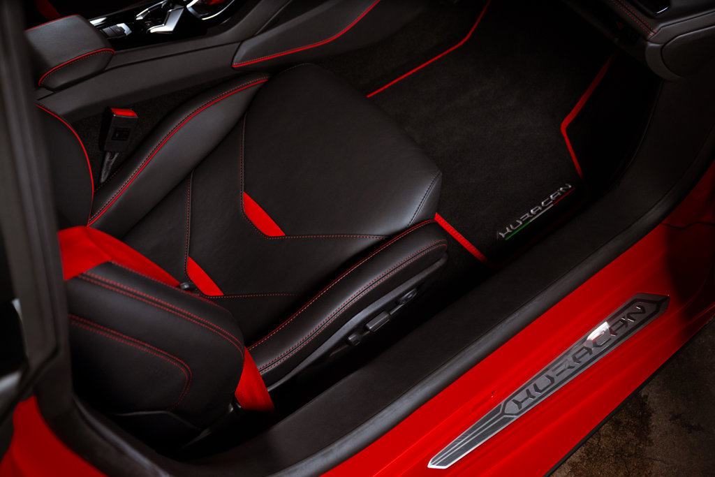 Used 2021 Lamborghini Huracan EVO RWD image 32