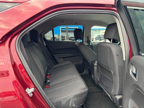 Used 2017 Chevrolet Equinox LT w/ Convenience Package FWD image 10
