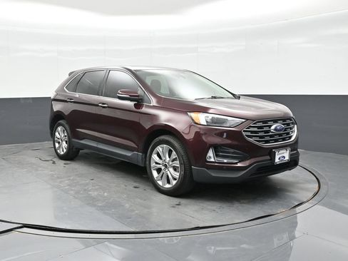 Certified 2023 Ford Edge Titanium AWD/4WD image 11