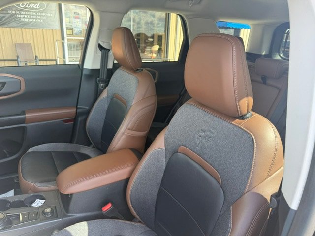 Used 2023 Ford Bronco Sport Outer Banks w/ Tech Package AWD/4WD image 9