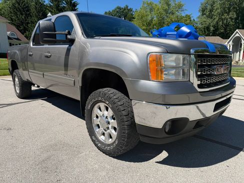 Used 2013 GMC Sierra 2500 SLT AWD/4WD image 1