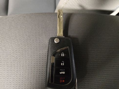 Used 2023 Toyota Corolla LE image 32