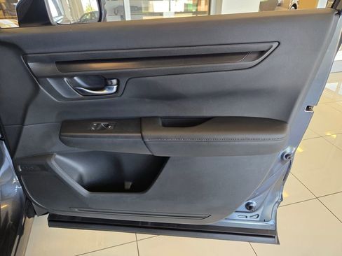 Certified 2025 Honda CR-V EX image 21