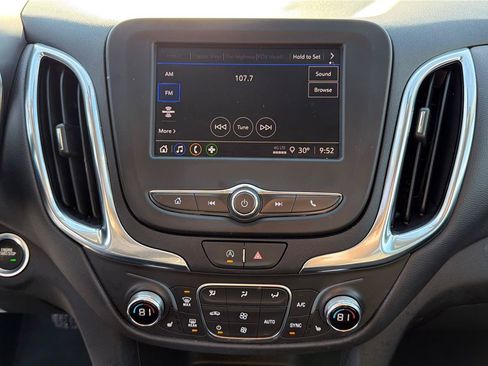 Used 2024 Chevrolet Equinox LT AWD/4WD image 13