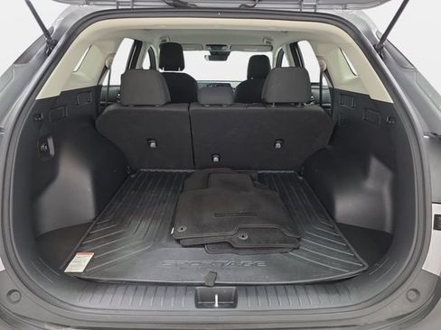 Used 2023 Kia Sportage LX AWD/4WD image 32
