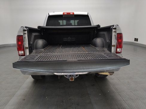 Used 2017 RAM 1500 Classic SLT image 29