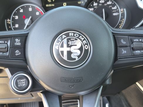 Used 2022 Alfa Romeo Stelvio Sprint RWD image 55