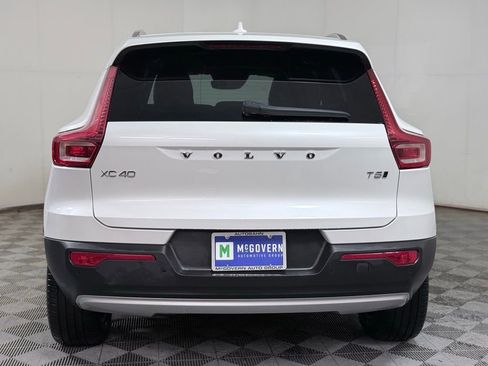 Used 2022 Volvo XC40 T5 Inscription w/ Climate Package AWD/4WD image 5