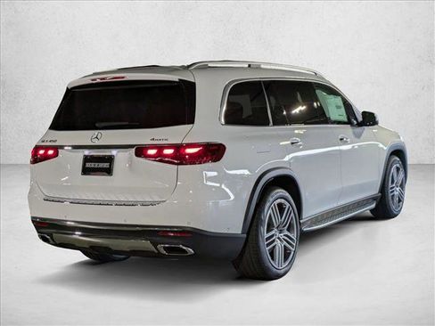 New 2026 Mercedes-Benz GLS 450 4MATIC image 2