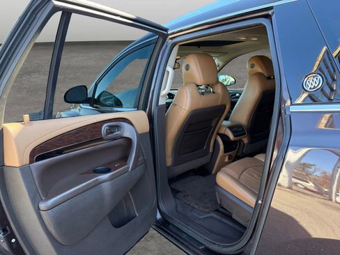 Used 2016 Buick Enclave Leather image 12