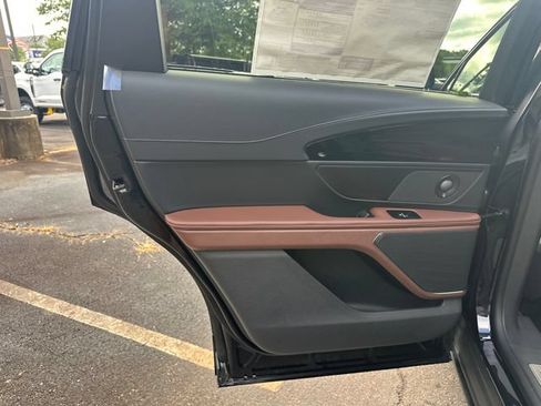 New 2026 Lincoln Nautilus Reserve AWD/4WD image 21