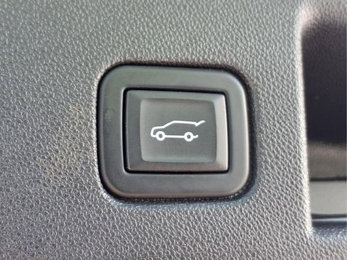 Certified 2023 Chevrolet Equinox Premier AWD/4WD image 25