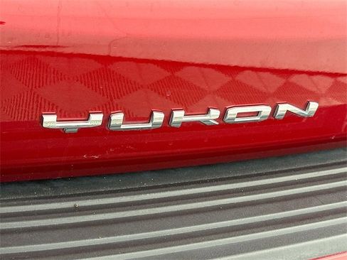 Used 2023 GMC Yukon Denali Ultimate image 30