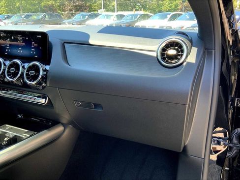 Certified 2026 Mercedes-Benz GLA 250 4MATIC image 10