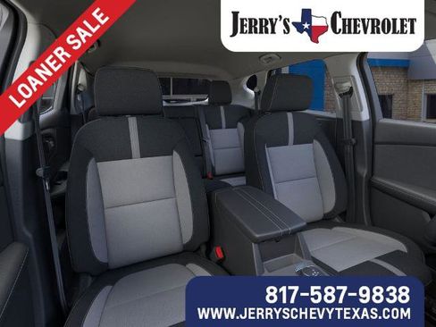 New 2025 Chevrolet Blazer LT w/ LPO, Black Grille Bar Package image 16
