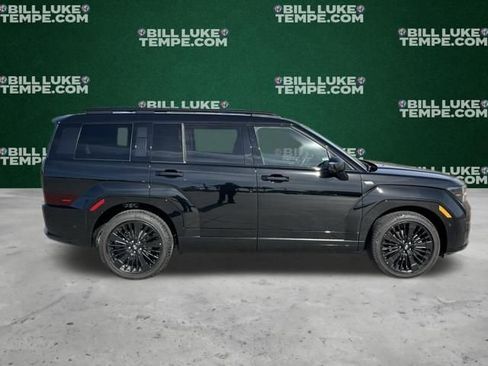 Used 2025 Hyundai Santa Fe Calligraphy AWD/4WD image 6