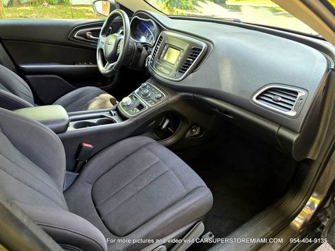 Used 2015 Chrysler 200 Limited w/ Convenience Group FWD image 28