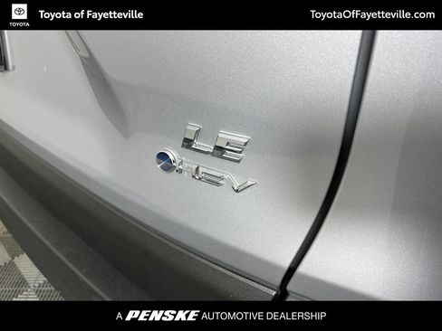 Certified 2025 Toyota RAV4 LE AWD/4WD image 5