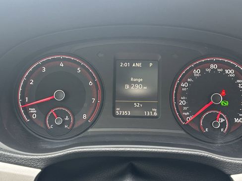 Used 2022 Volkswagen Passat 2.0T SE image 9